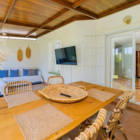 Cubo's Townhouse Sierrezuela Casa de Férias *